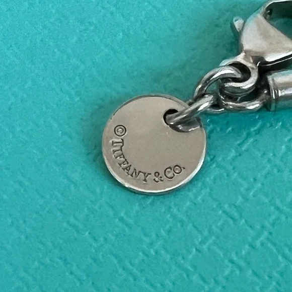 🔴Authentic TIFFANY & CO White Bone RTT Heart Pendents Necklace 🔴